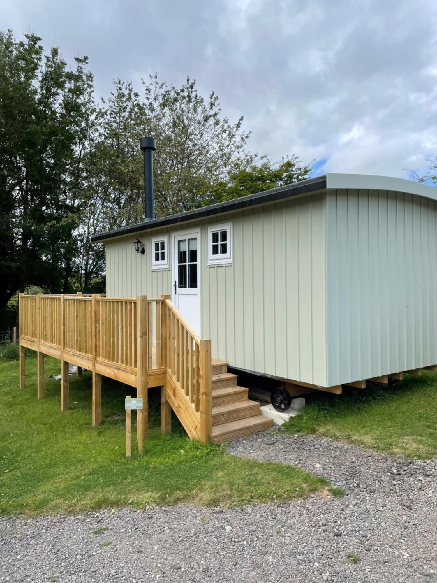 Rosewood Shepherds Hut Hotel Ingleby Greenhow Bagian luar foto